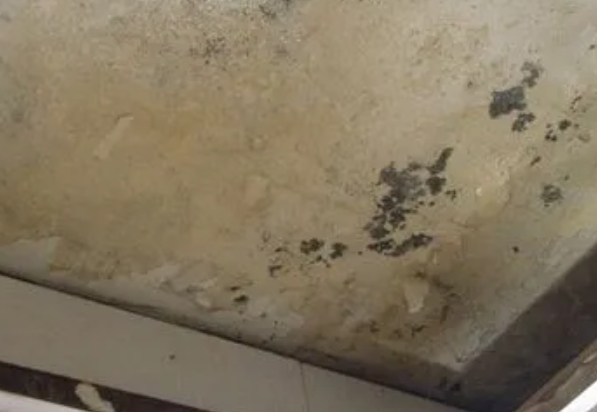 临朐阳台漏水维修公司分享下临朐卫生间渗水维修需要注意哪些问题。